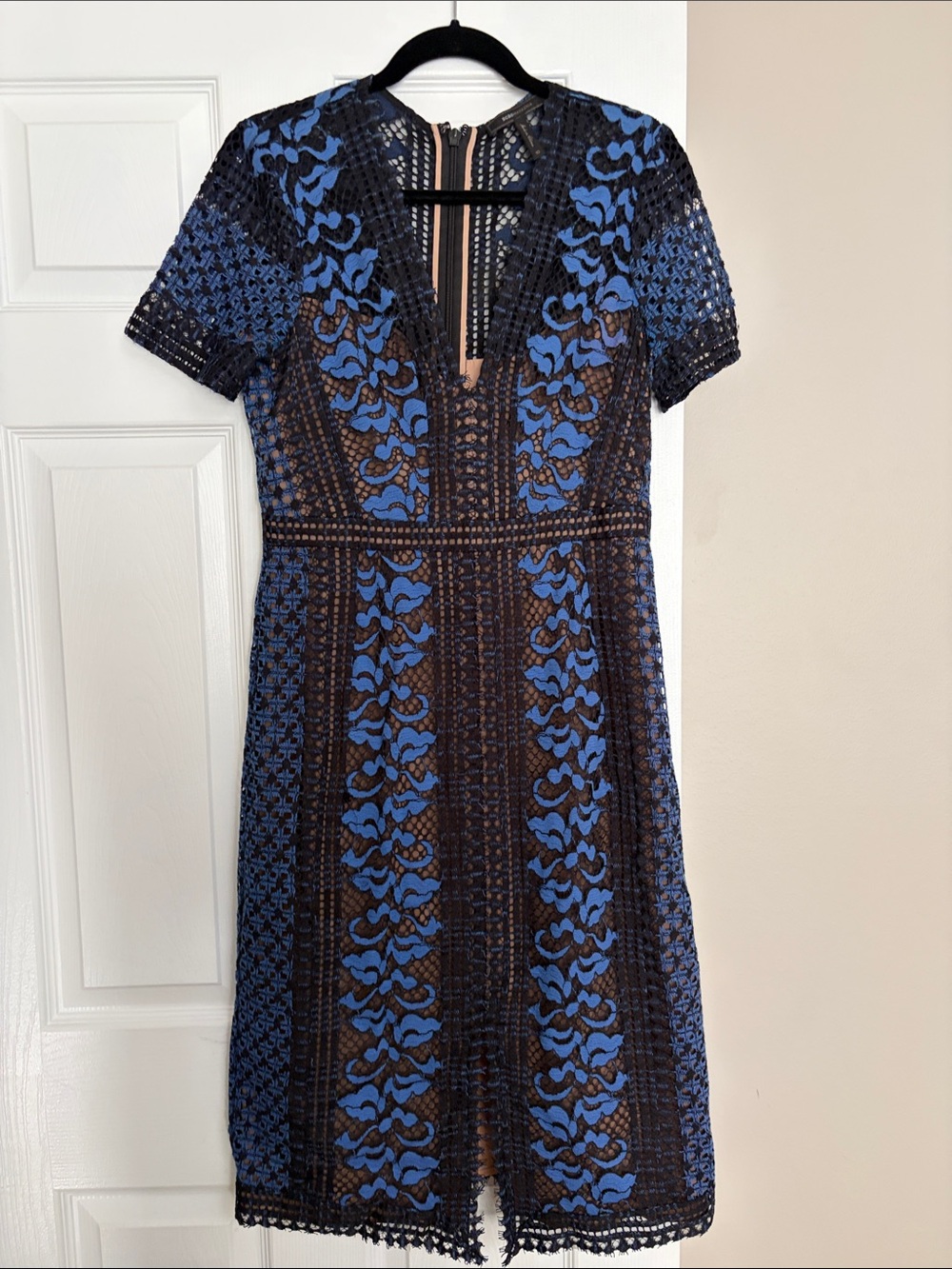 BCBGMaxAzria Blue and Black Lace Midi Dress | size 10